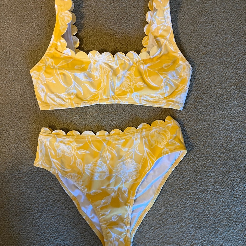 Charleigh Floral Yellow Wide Straps Bikini - Picture 3 of 7